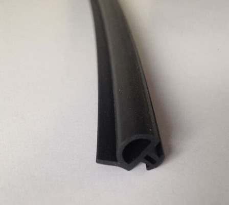 Waterproof Window Door Seals Rubber Extrusion Profiles For Water Retaining Strip